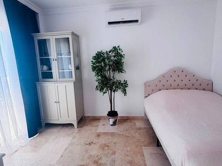 Villa for Sale in Villamartin, Alicante 13