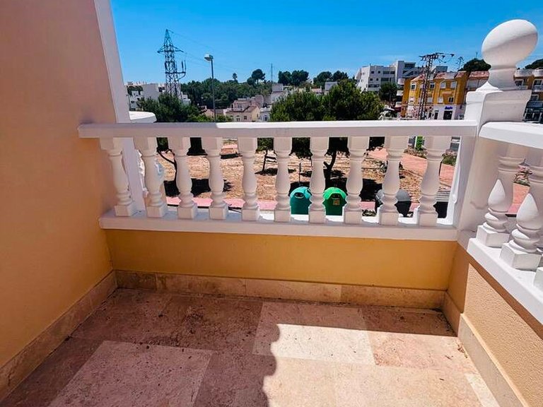 Villa for Sale in Villamartin, Alicante 16