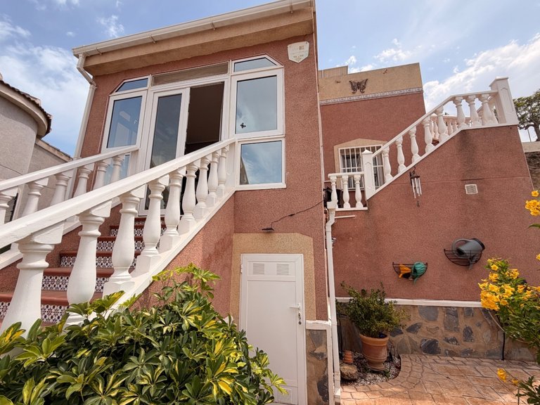 Villa for Sale in Ciudad Quesada, Alicante 1