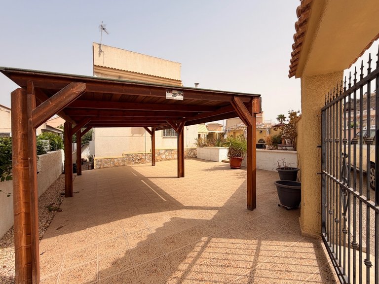 Villa for Sale in Benijofar, Alicante 10