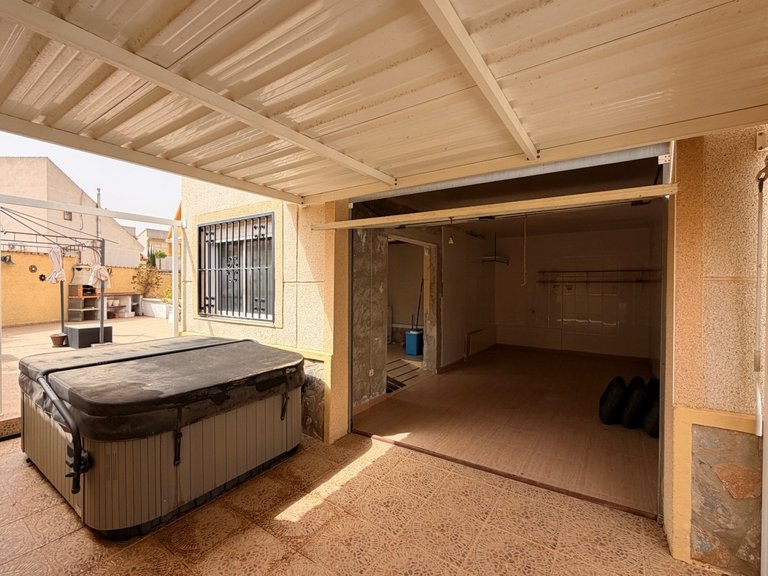 Villa for Sale in Benijofar, Alicante 11