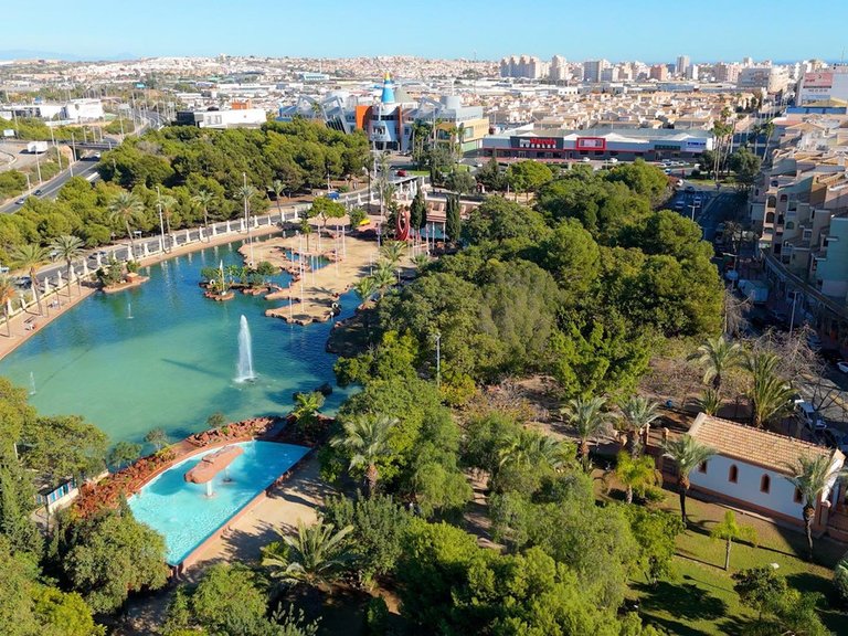 Apartment for Sale in Torrevieja, Alicante 14