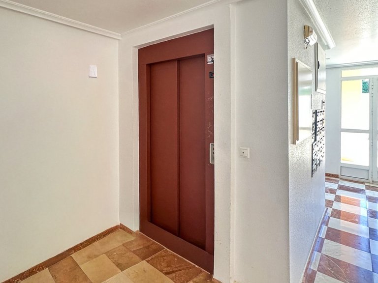 Apartment for Sale in Guardamar Del Segura, Alicante 33