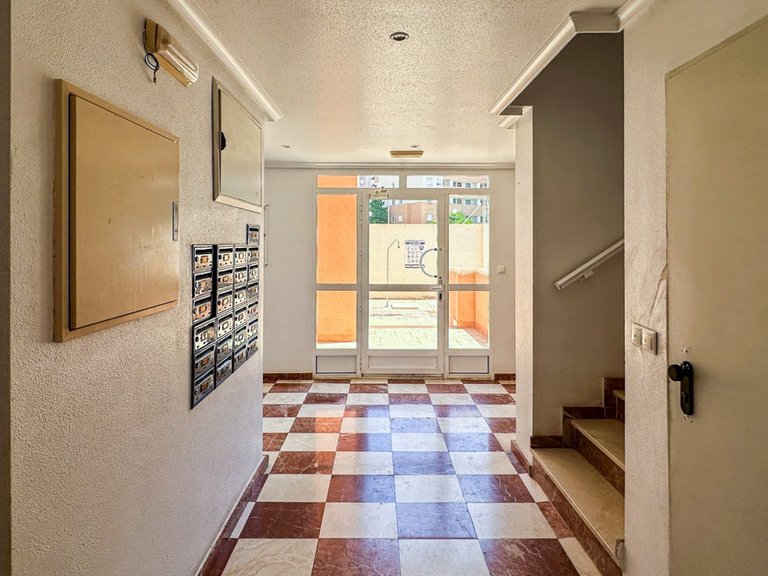 Apartment for Sale in Guardamar Del Segura, Alicante 34