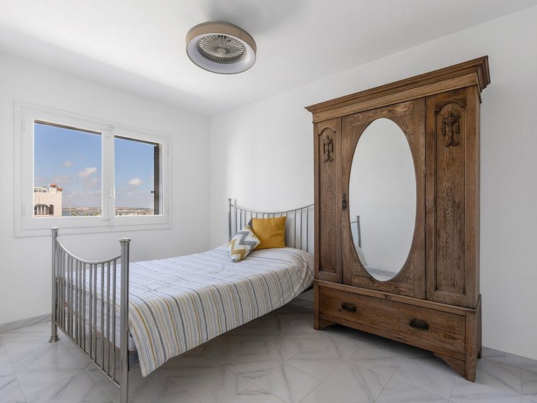 Apartment for Sale in Torrevieja, Alicante 15