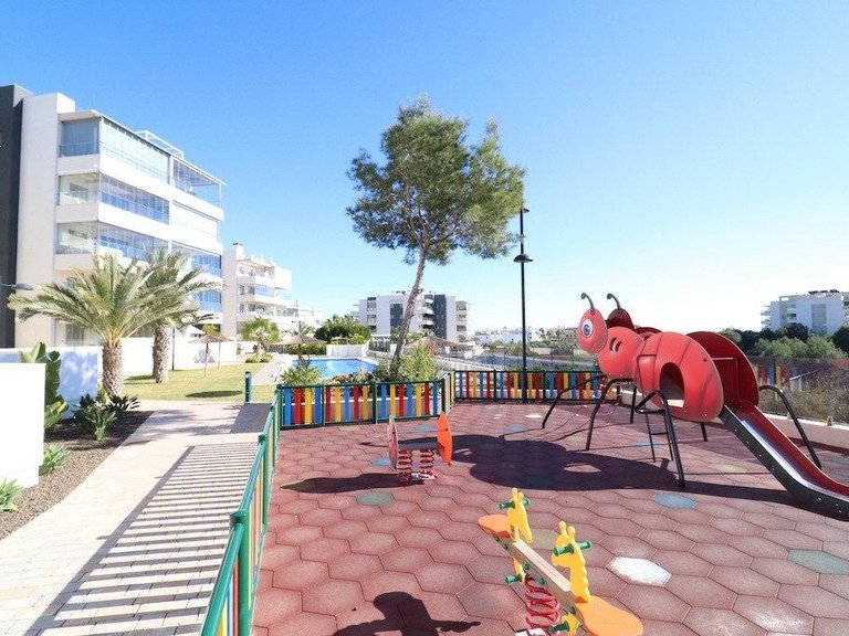Apartment for Sale in Villamartin, Alicante 28