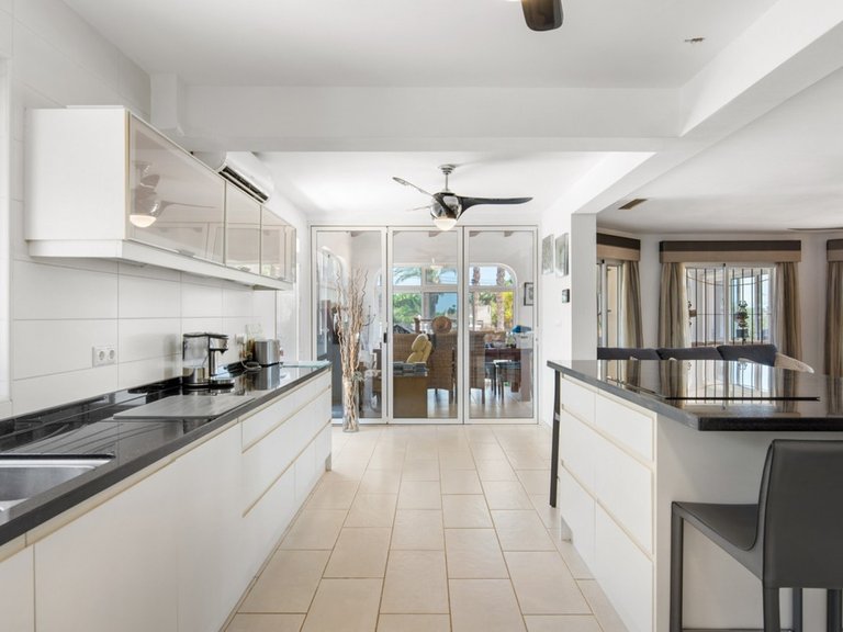 Villa for Sale in Catral, Alicante 3