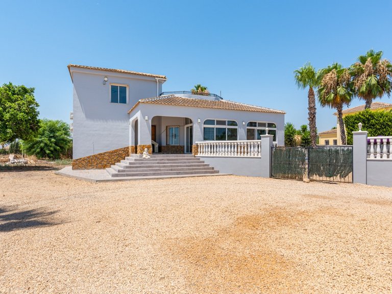 Villa for Sale in Catral, Alicante 6