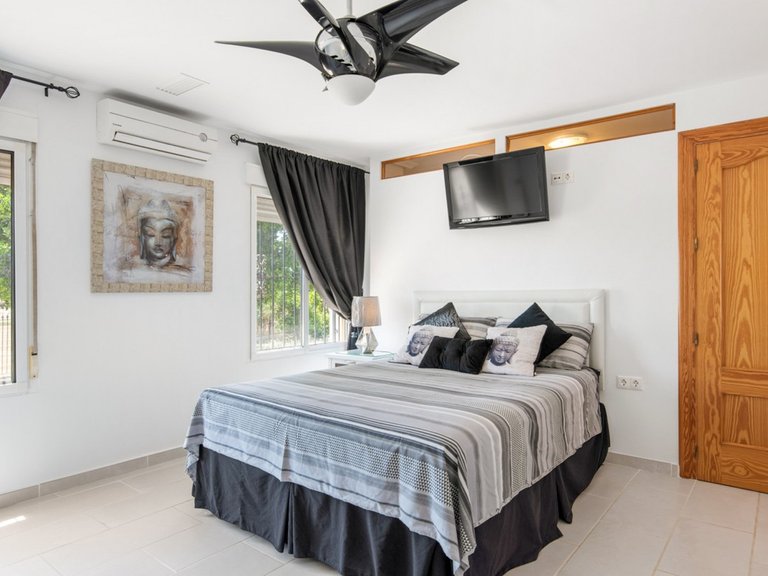 Villa for Sale in Catral, Alicante 19