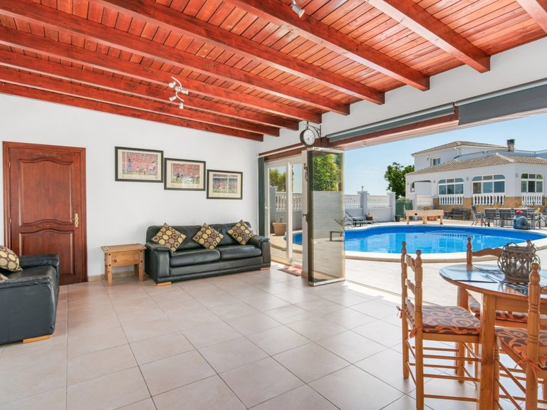 Villa for Sale in Catral, Alicante 42