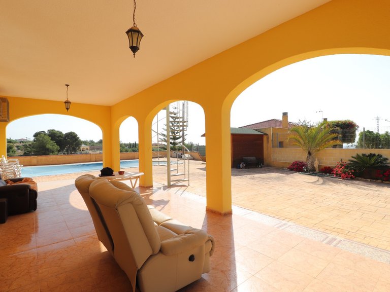 Villa for Sale in Albatera, Alicante 4