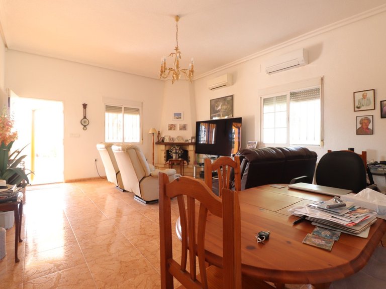 Villa for Sale in Albatera, Alicante 9