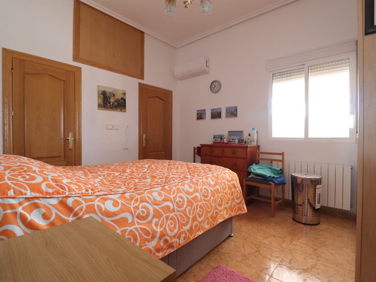 Villa for Sale in Albatera, Alicante 12