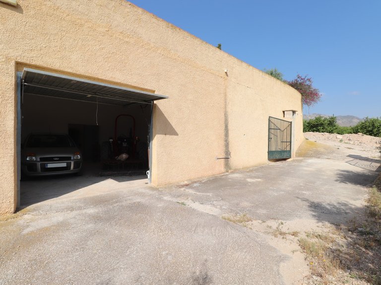 Villa for Sale in Albatera, Alicante 33