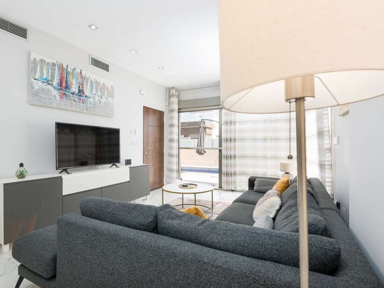 Villa for Sale in Villamartin, Alicante 27