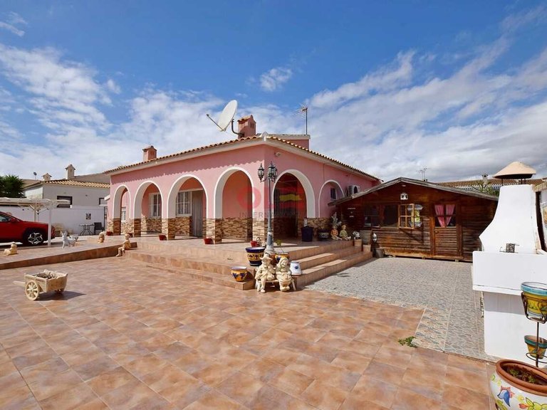 Villa for Sale in Cabo Roig, Alicante 24