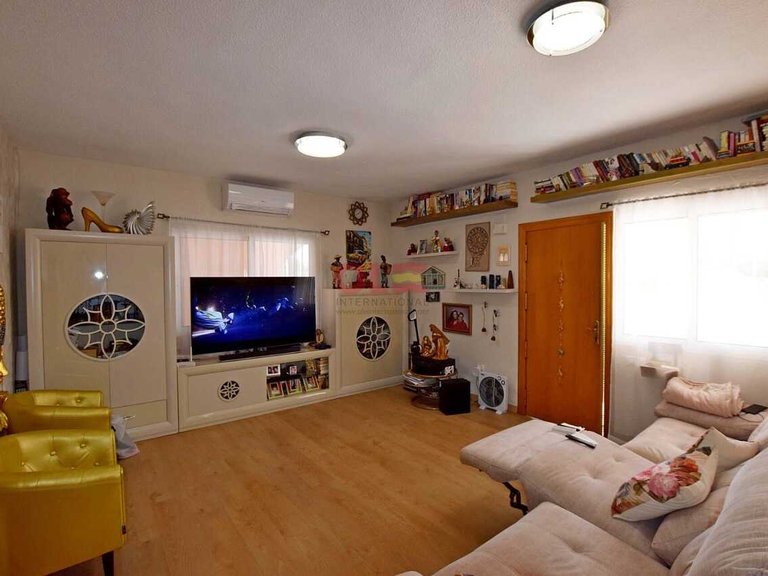 Villa for Sale in Cabo Roig, Alicante 27