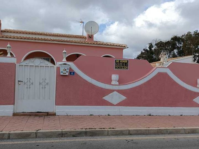 Villa for Sale in Cabo Roig, Alicante 28
