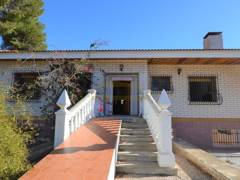 Villa for Sale in Campoamor, Alicante 6