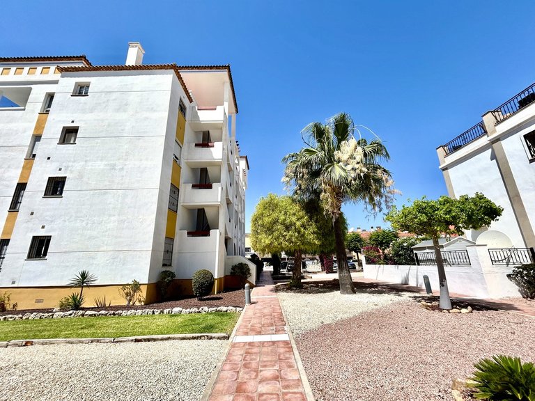 Apartment for Sale in Villamartin, Alicante 24