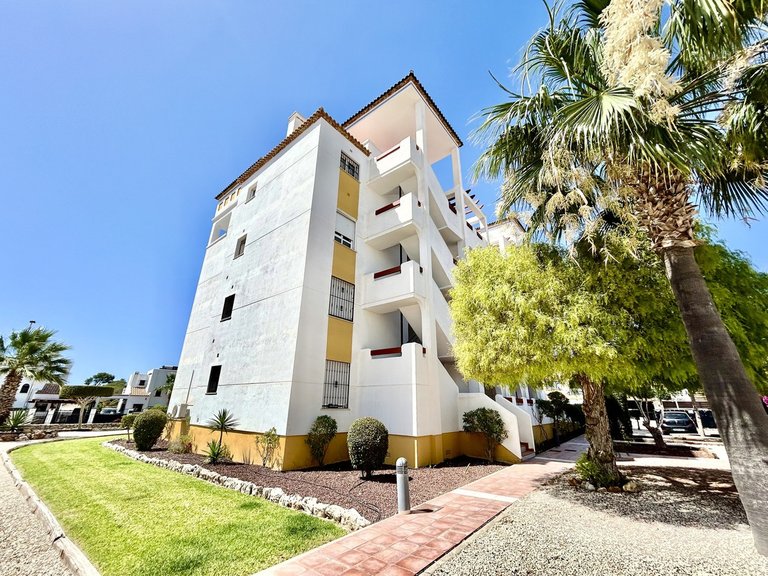 Apartment for Sale in Villamartin, Alicante 25