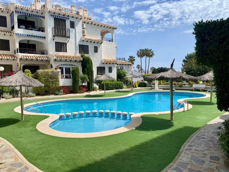 Apartment for Sale in Cabo Roig, Alicante 17