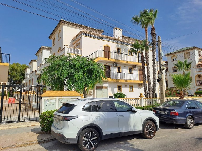 Apartment for Sale in Torrevieja, Alicante 12