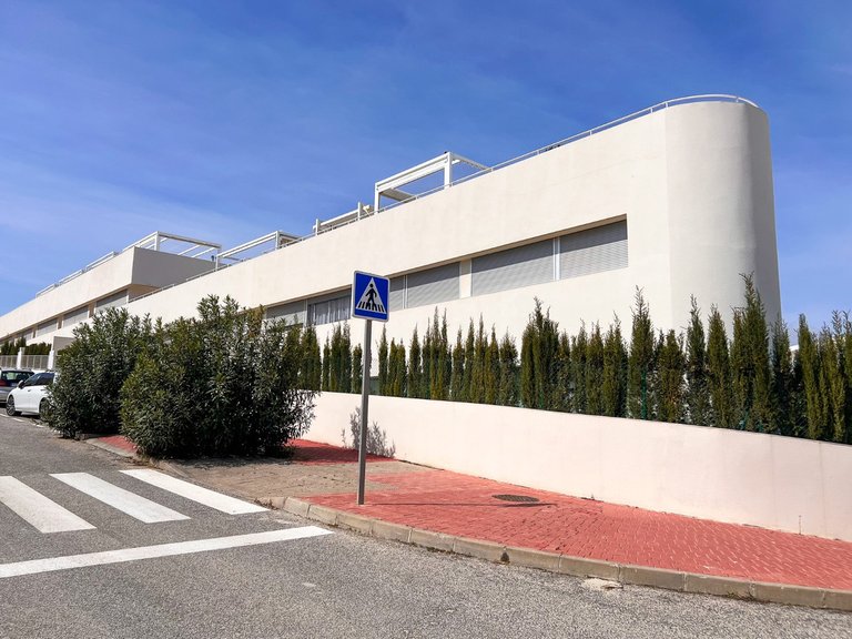 Apartment for Sale in Los Balcones, Alicante 26