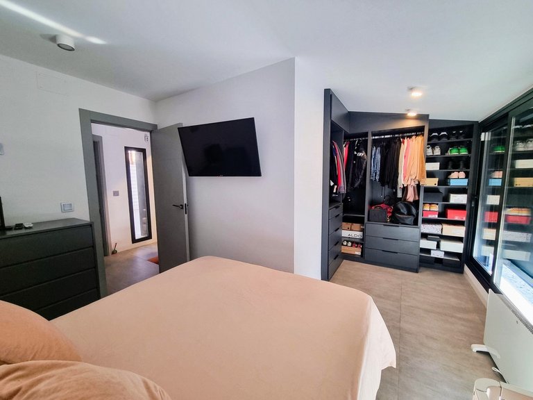 Villa for Sale in Mil Palmeras, Alicante 11