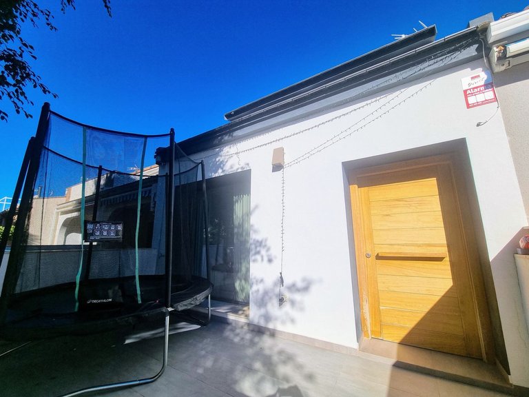 Villa for Sale in Mil Palmeras, Alicante 21