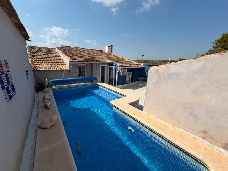 Villa for Sale in Torremendo, Alicante 32