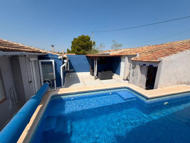 Villa for Sale in Torremendo, Alicante 34