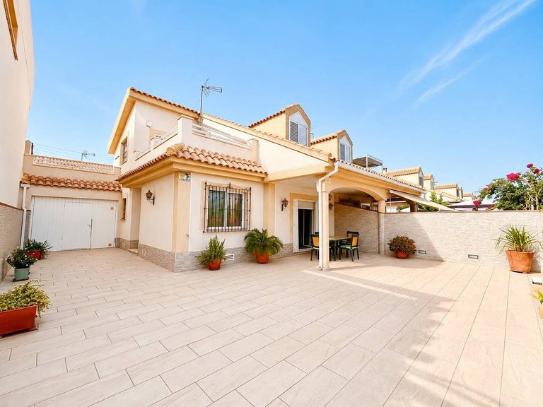 Town House for Sale in Torre De La Horadada, Alicante 38