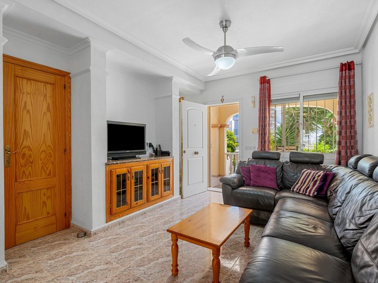 Town House for Sale in La Zenia, Alicante 8