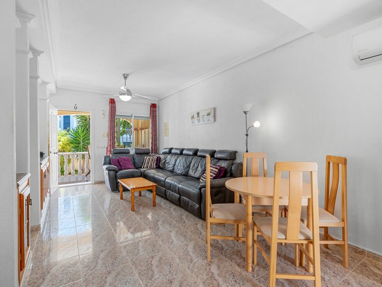 Town House for Sale in La Zenia, Alicante 10