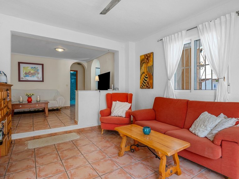Villa for Sale in Playa Flamenca, Alicante 3