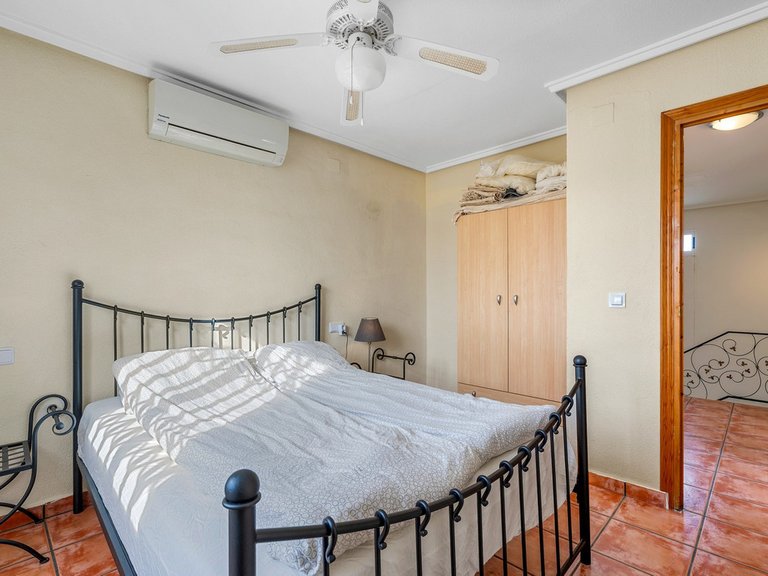 Villa for Sale in Playa Flamenca, Alicante 17