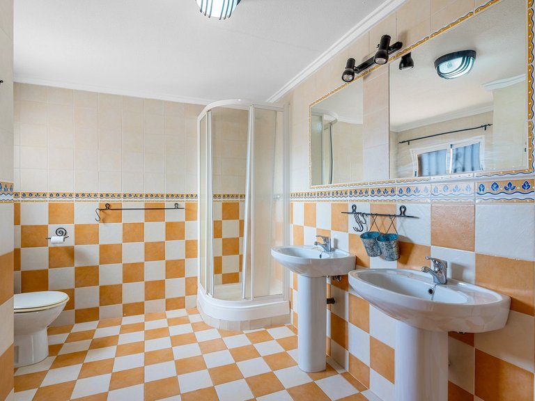 Villa for Sale in Playa Flamenca, Alicante 18