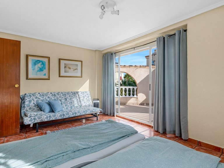 Villa for Sale in Playa Flamenca, Alicante 24