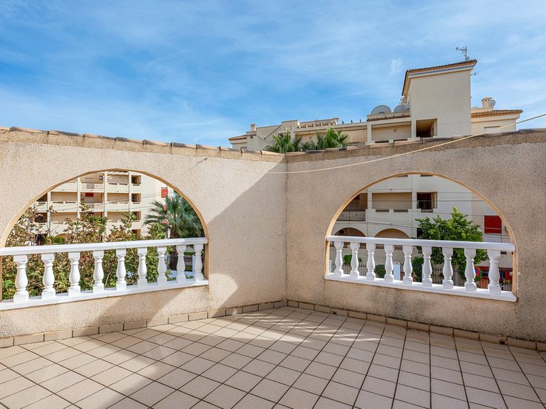 Villa for Sale in Playa Flamenca, Alicante 26