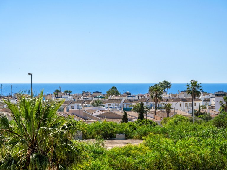 Town House for Sale in La Florida, Alicante 2