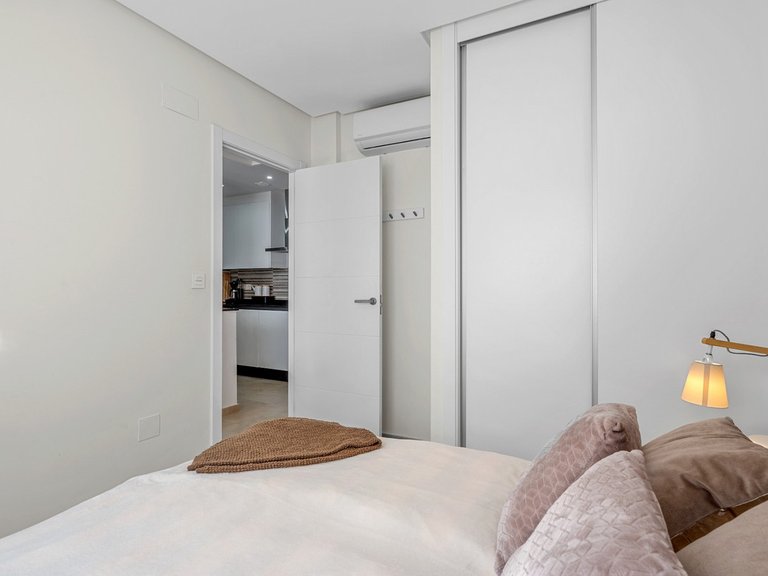 Town House for Sale in La Florida, Alicante 16