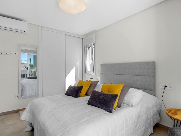 Town House for Sale in La Florida, Alicante 22