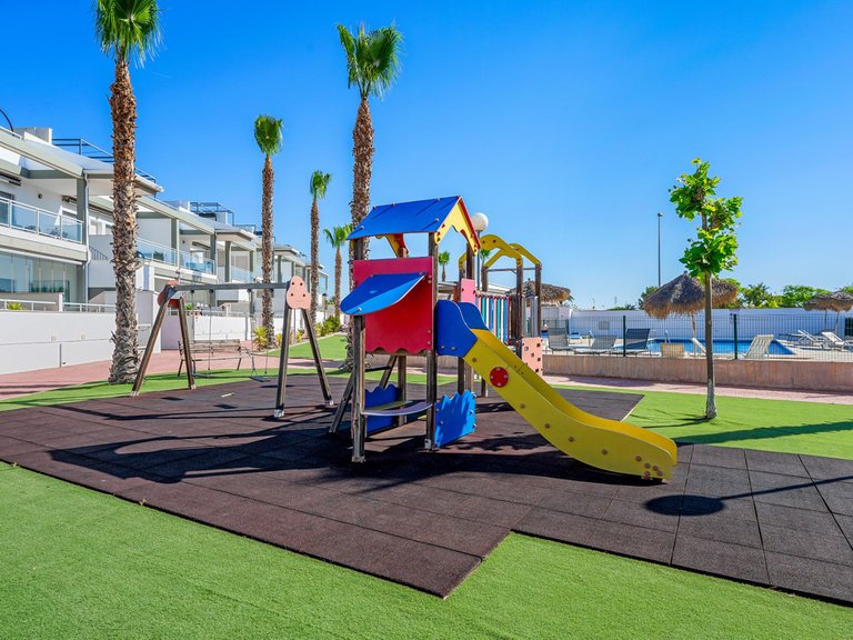 Town House for Sale in La Florida, Alicante 39