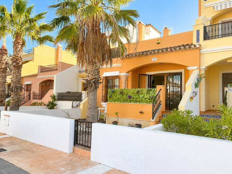 Town House for Sale in Algorfa, Alicante 1