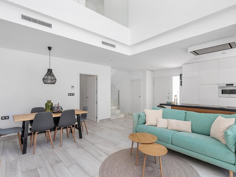 Villa for Sale in Cabo Roig, Alicante 5