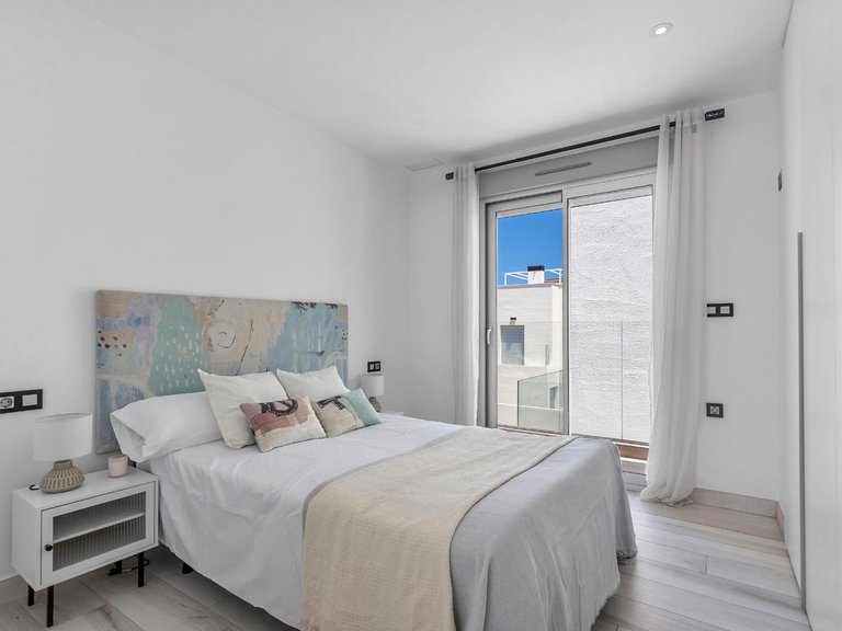 Villa for Sale in Cabo Roig, Alicante 20
