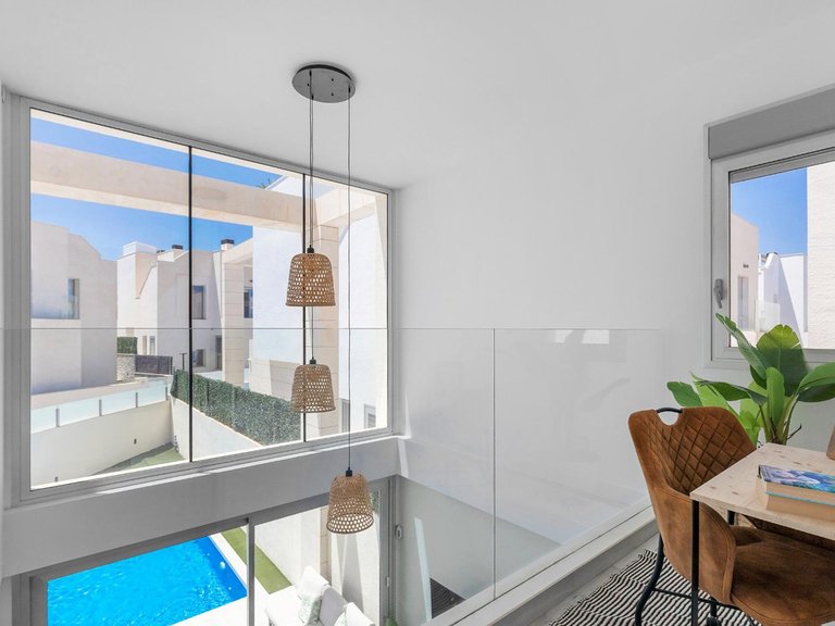Villa for Sale in Cabo Roig, Alicante 24