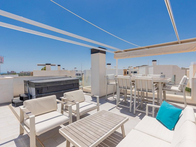 Villa for Sale in Cabo Roig, Alicante 41