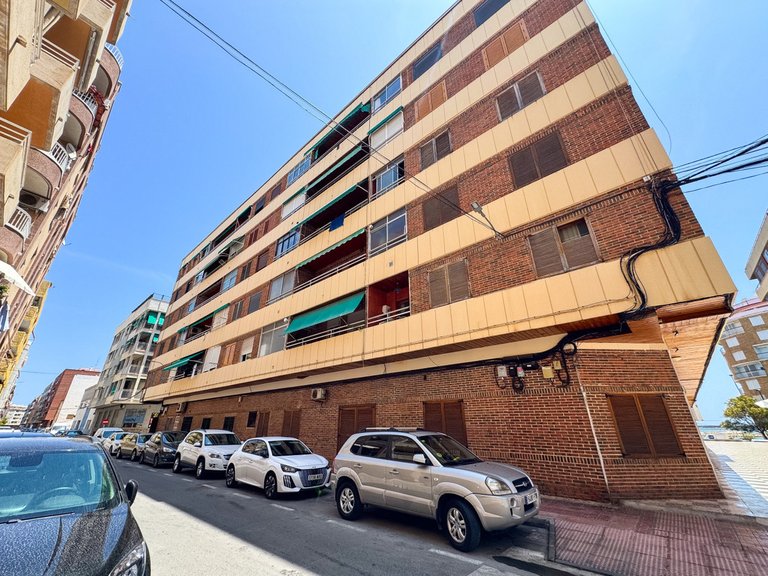 Apartment for Sale in Torrevieja, Alicante 27